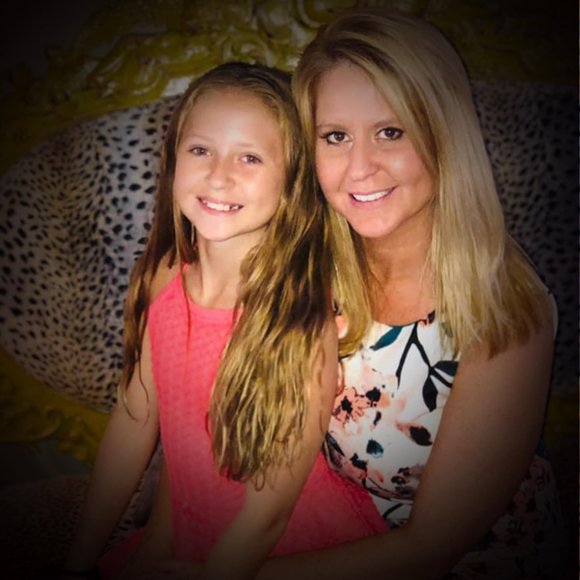 Meet your Posher, Amber - Picture 1 of 1